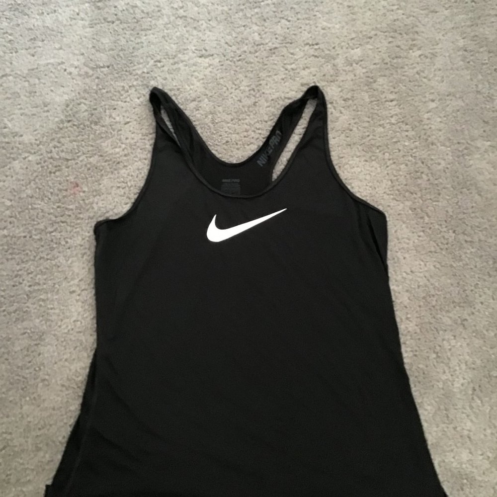 women's large Nike pro cool tank top